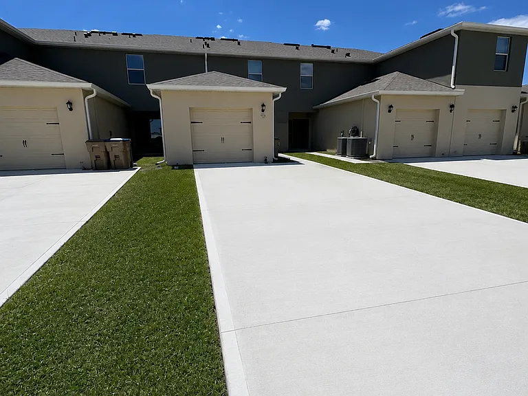 1558 Dalehurst Ln — Photo 9