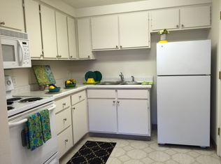 1816 Cooper Foster Park Rd W APT 304, Lorain, OH 44053