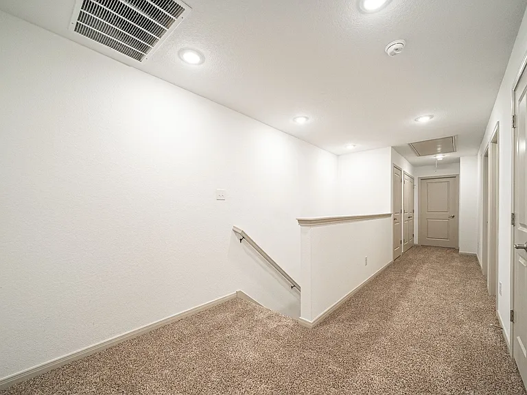 7624 Magnolia Vlg #102 — Photo 11