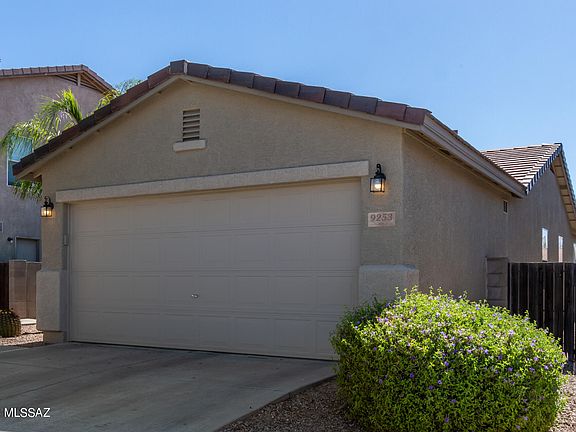 4th image of 9253 N Centipede Ave