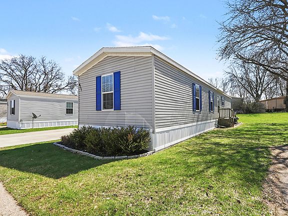 2nd image of 4111 Nancy Ln