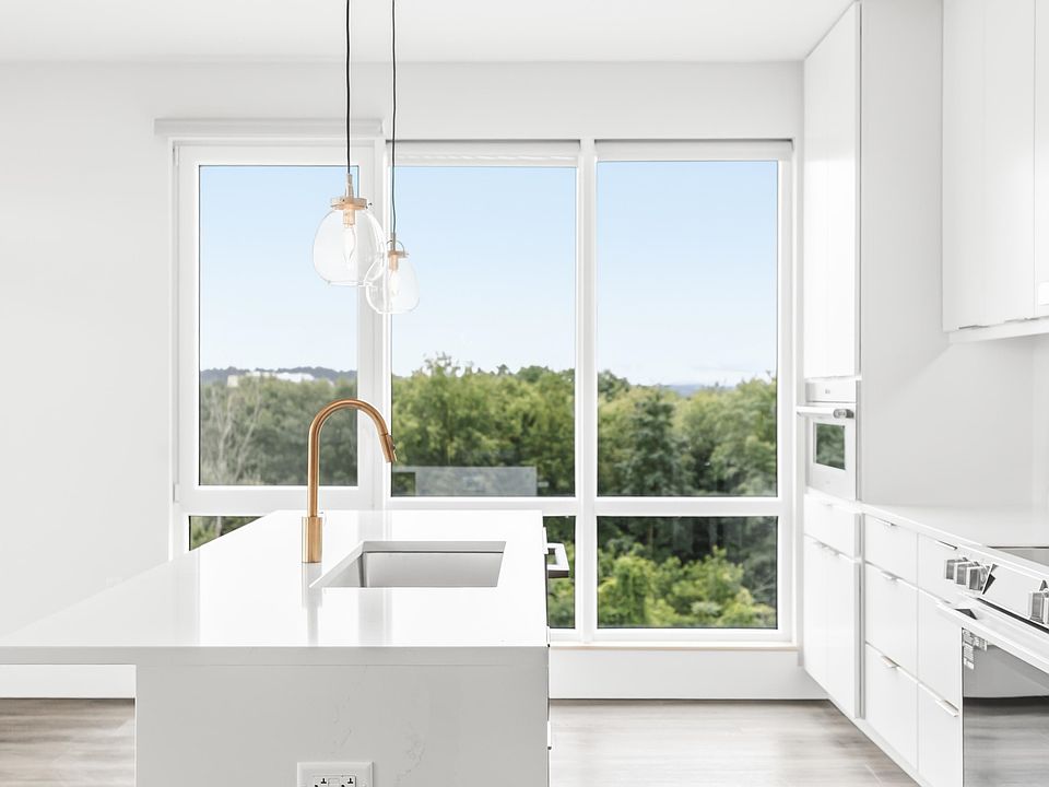 1st image of 125 Cambrian Way #620