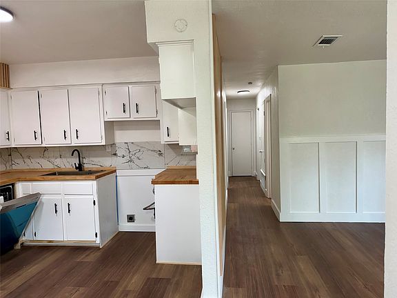 3rd image of 1114 Blackburn St