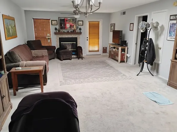 1022 Omaha St NE, Albuquerque, NM 87112