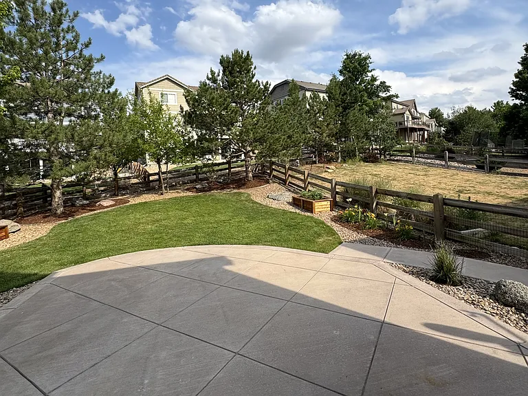 2390 Broadleaf Loop — Photo 41