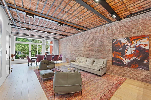 Rented by Tabak Real Estate | media 48