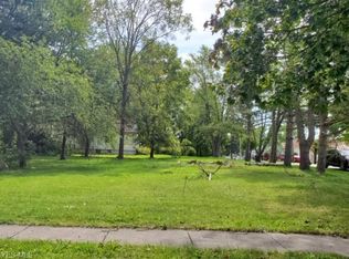 Marshall Rd, Mc Donald, OH 44437