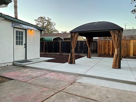 4th image of 13573 Highwood Dr