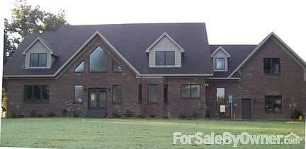 Windows
						:
						Large windows in every room allow view to the woods and many wildlife