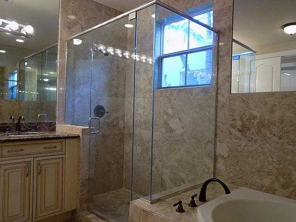 BATH 1 SHOWER