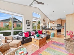 116 Dunn Cir, Ashland, OR 97520