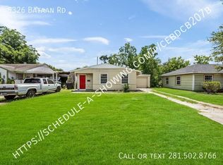 5326 Bataan Rd, Houston, TX 77033