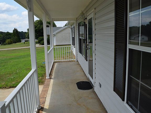 2nd image of 127 Stoneledge Dr