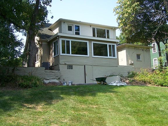 4th image of 317 S Huron St