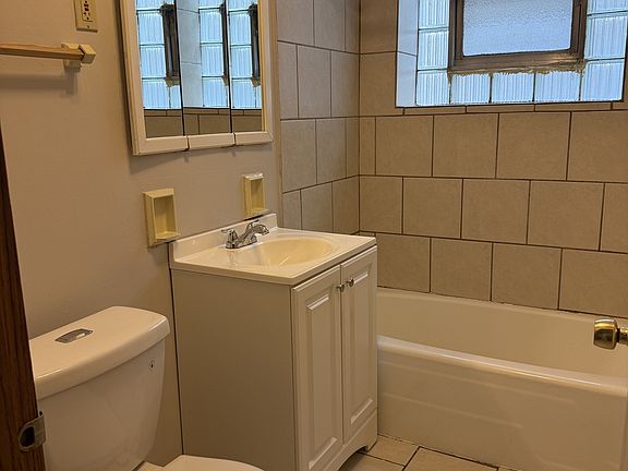 5th image of 1823 Harlem Ave APT Gr