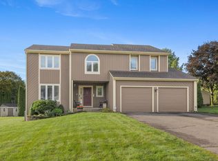 49 Pondview Ln, Bristol, CT 06010