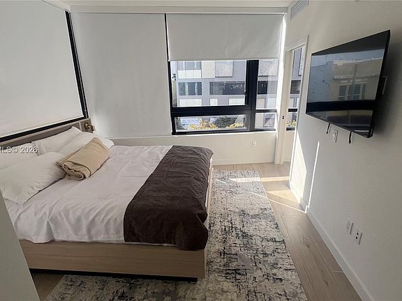 3rd image of 225 N Miami Ave #312