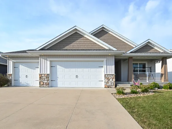 6230 Robinwood Ln, Marion, IA 52302