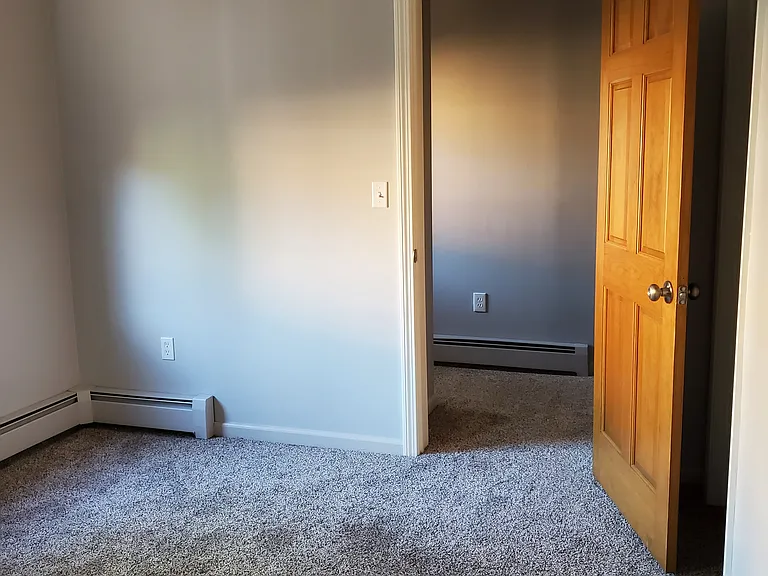 354 Laurel St #2 — Photo 17