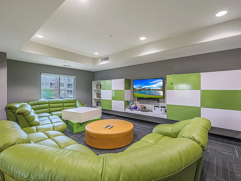 Building's Lounge