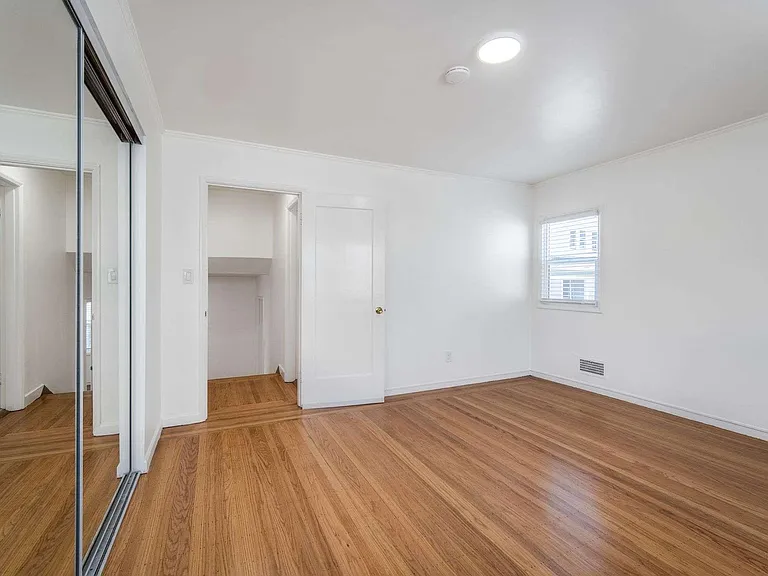 1305 Walnut St #1305 — Photo 30