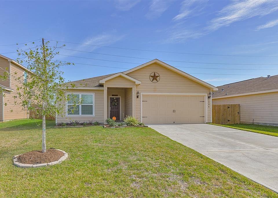 1st image of 2096 Saras Way