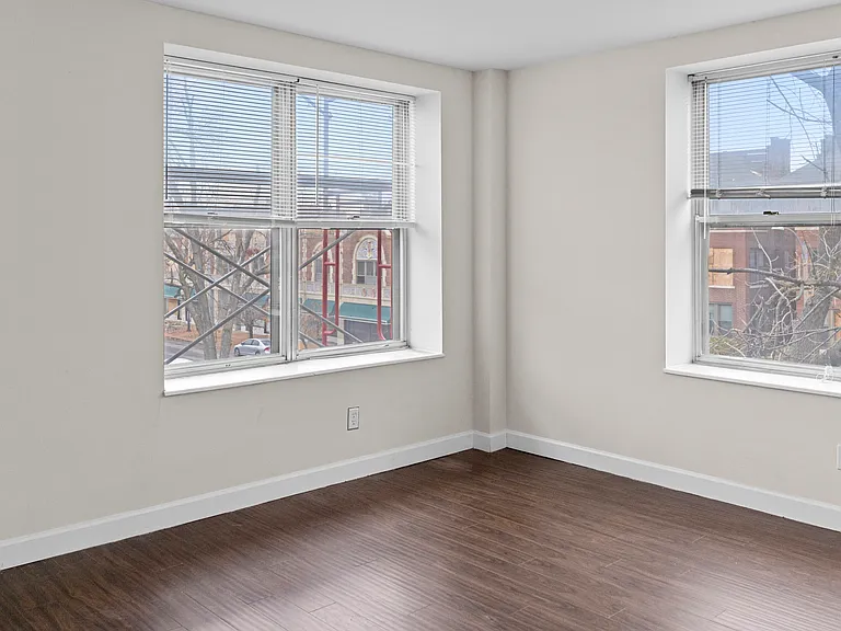 5555 Pershing Ave #2 — Photo 5