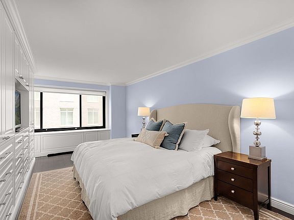 4th image of 10 E End Ave APT 10H
