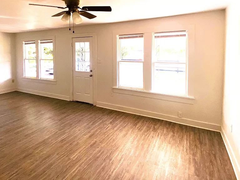 Livingroom, 3rd bedroom or office off to the left side