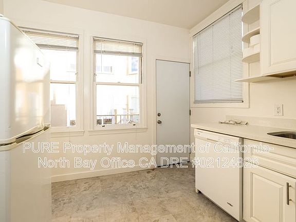 3rd image of 1848 Stockton St