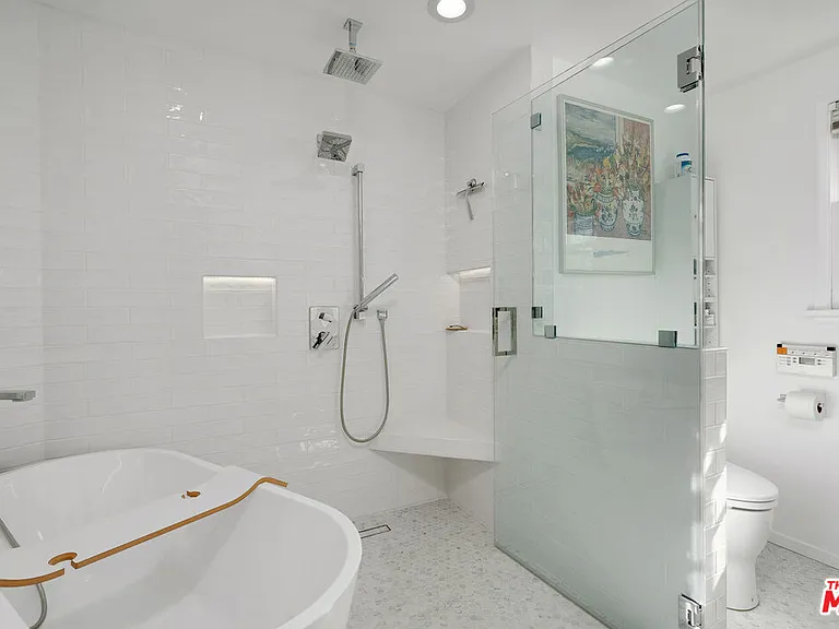 3331 Bennett Dr — Photo 29