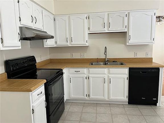 4th image of 5136 Towering Oaks Ave