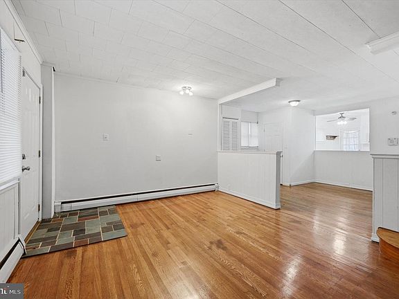 3rd image of 5 S Wells Ave