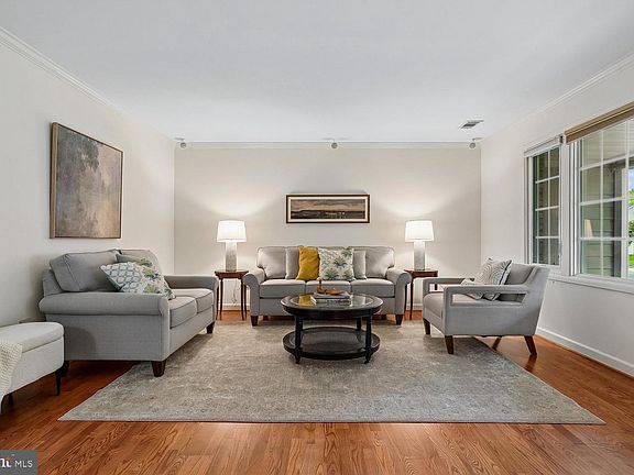 5th image of 7223 Wickford Dr