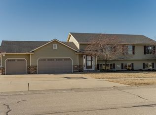 401 7th Ave NE, Hayfield, MN 55920
