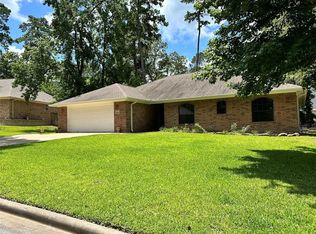 1841 Rollingwood Dr, Huntsville, TX 77340