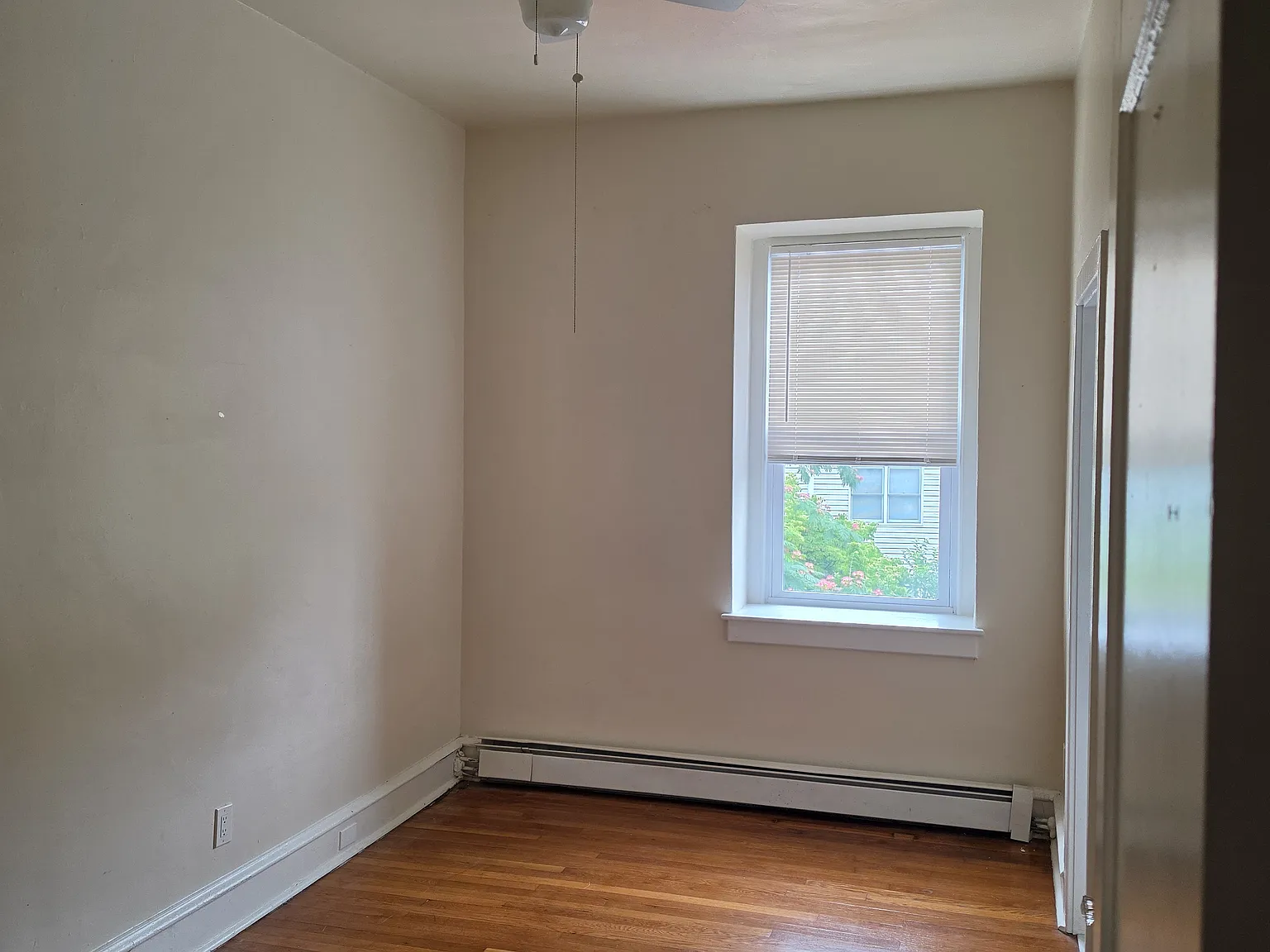 2 bed, 1000 sqft, $1,795 — Photo 4