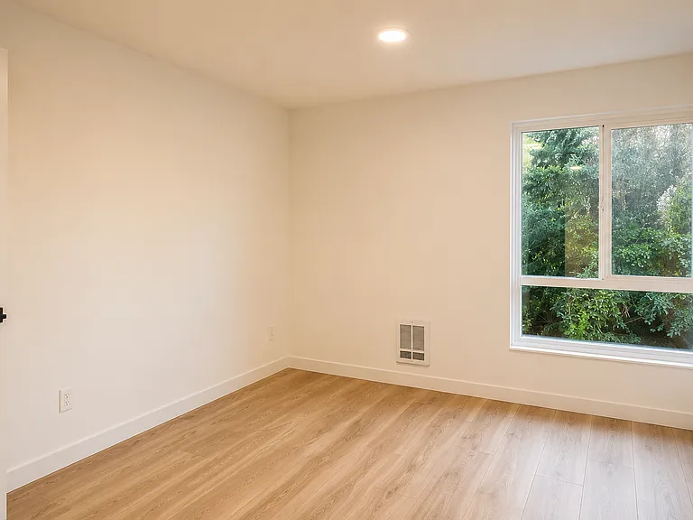 3440 14th Ave S #403 — Photo 6