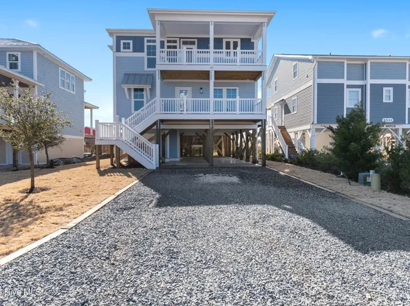 5513 E Pelican Drive, Oak Island, NC 28465