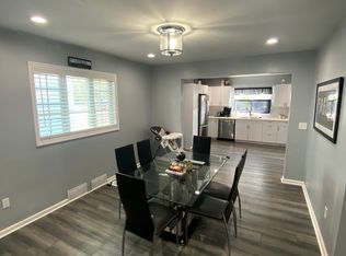 327 Sanders Rd, Buffalo, NY 14216