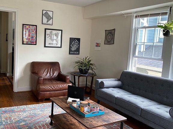 5th image of 104 Stewart Ave #3
