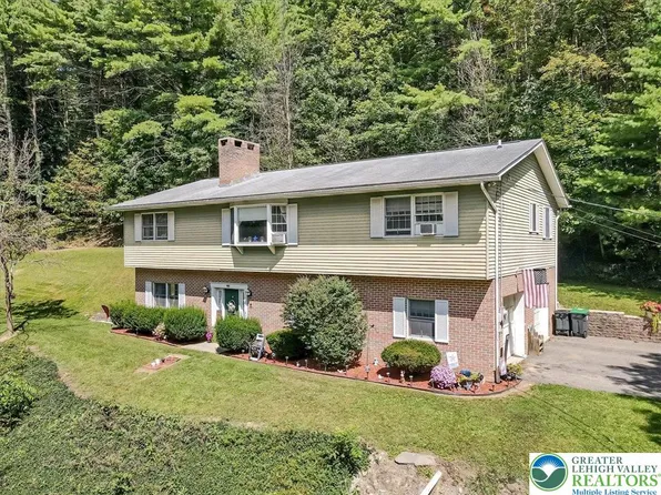 141 Church Hill Rd, Lehighton, PA 18235