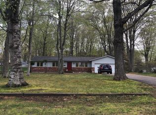 112 George St, Frankfort, MI 49635