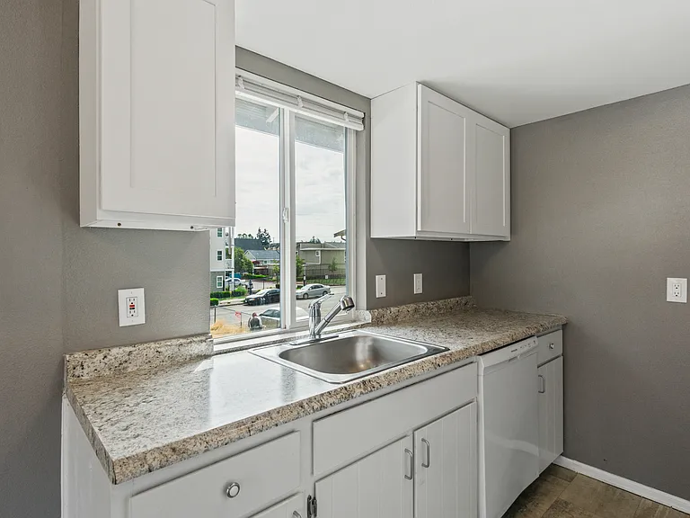 4028 S Lawrence St #G — Photo 3
