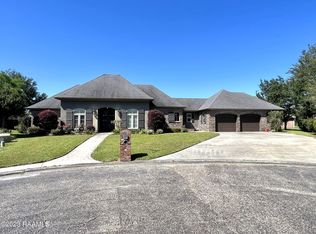 15 Steamboat Bnd, New Iberia, LA 70563