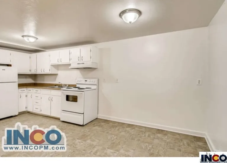 5560 S Sherman St #4 — Photo 4