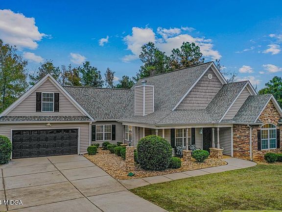 3rd image of 56 Cedar Creek Dr