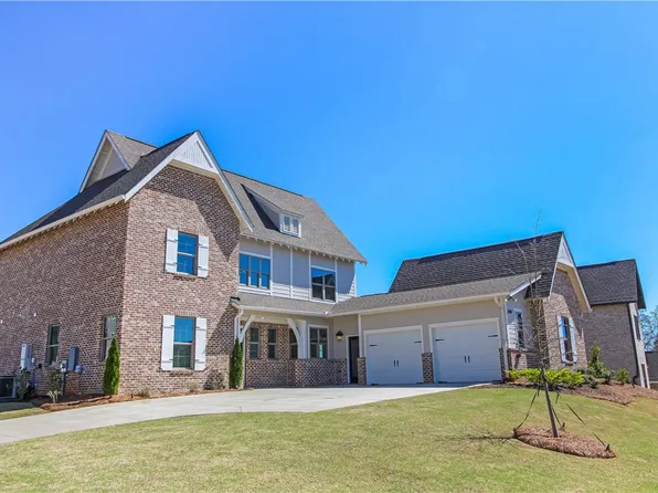 1608 James Burt Pkwy, Auburn, AL 36830