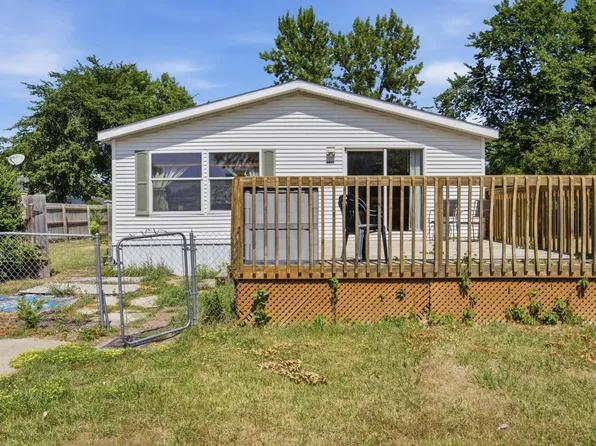 1002 3 1/2 Ave E, West Fargo, ND 58078