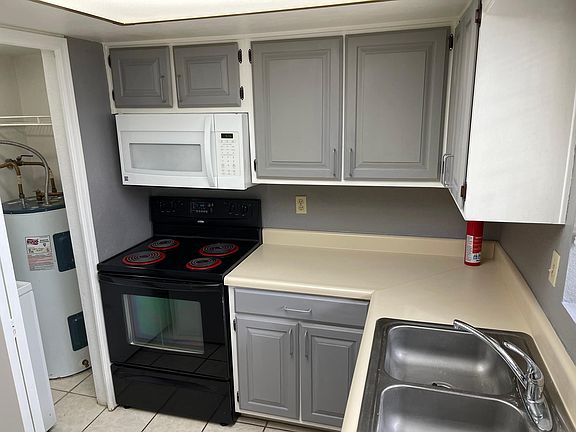 5th image of 15402 N 28th St Unit 209